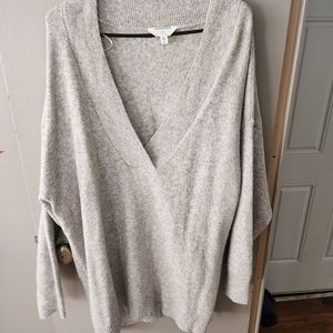 Long sleeve gray sweater